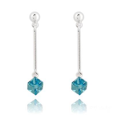 Boucles d'Oreilles en Cristal et Argent Boucles d'Oreilles Cube 6mm en Argent et Cristal Bleu