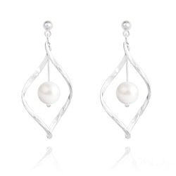 Boucles d'Oreilles Torsade en Argent et Perle Nacr�e Ivory